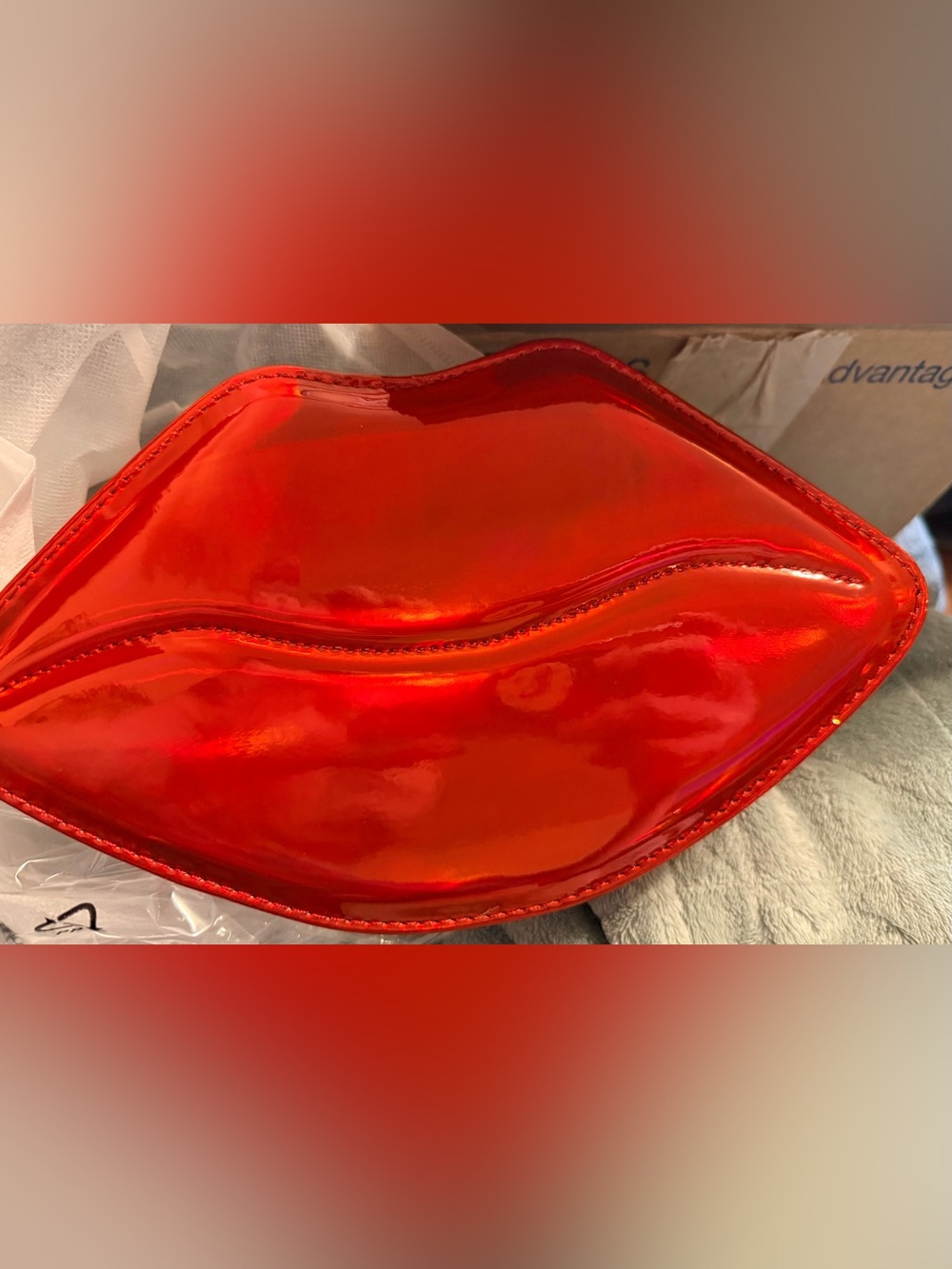 Red Patent Lip-Shaped Crossbody Bag - Women